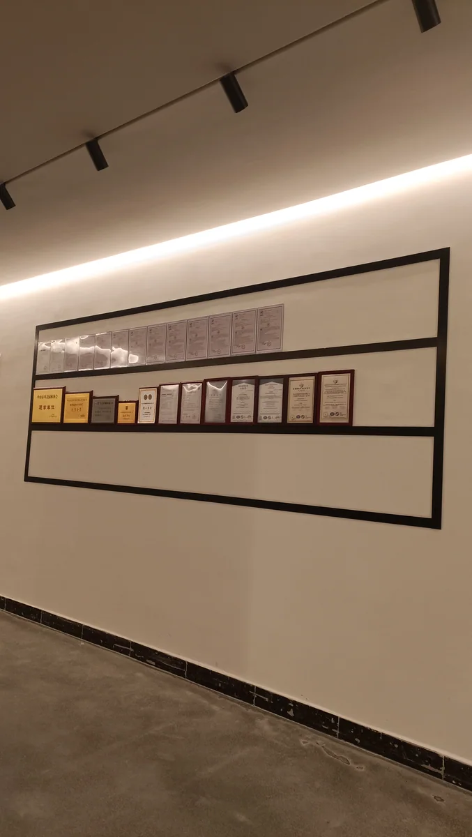 CIVI Lighting qualification display