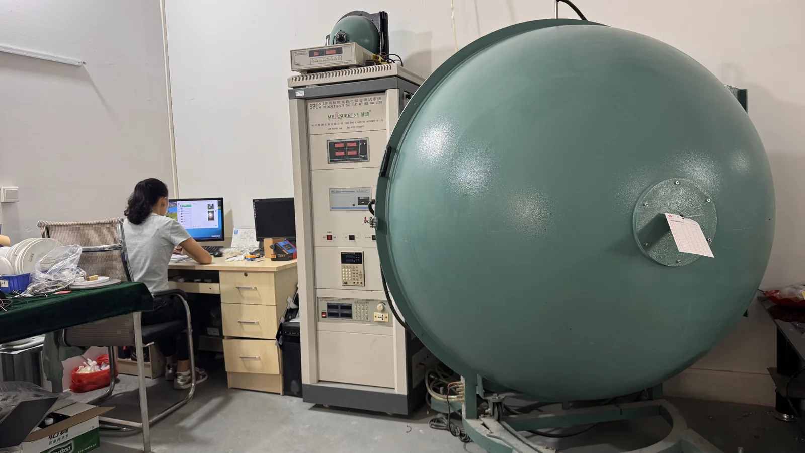 CIVI integrating-sphere photometric testing